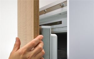push-to-open